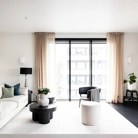 High-end 3-room Apt